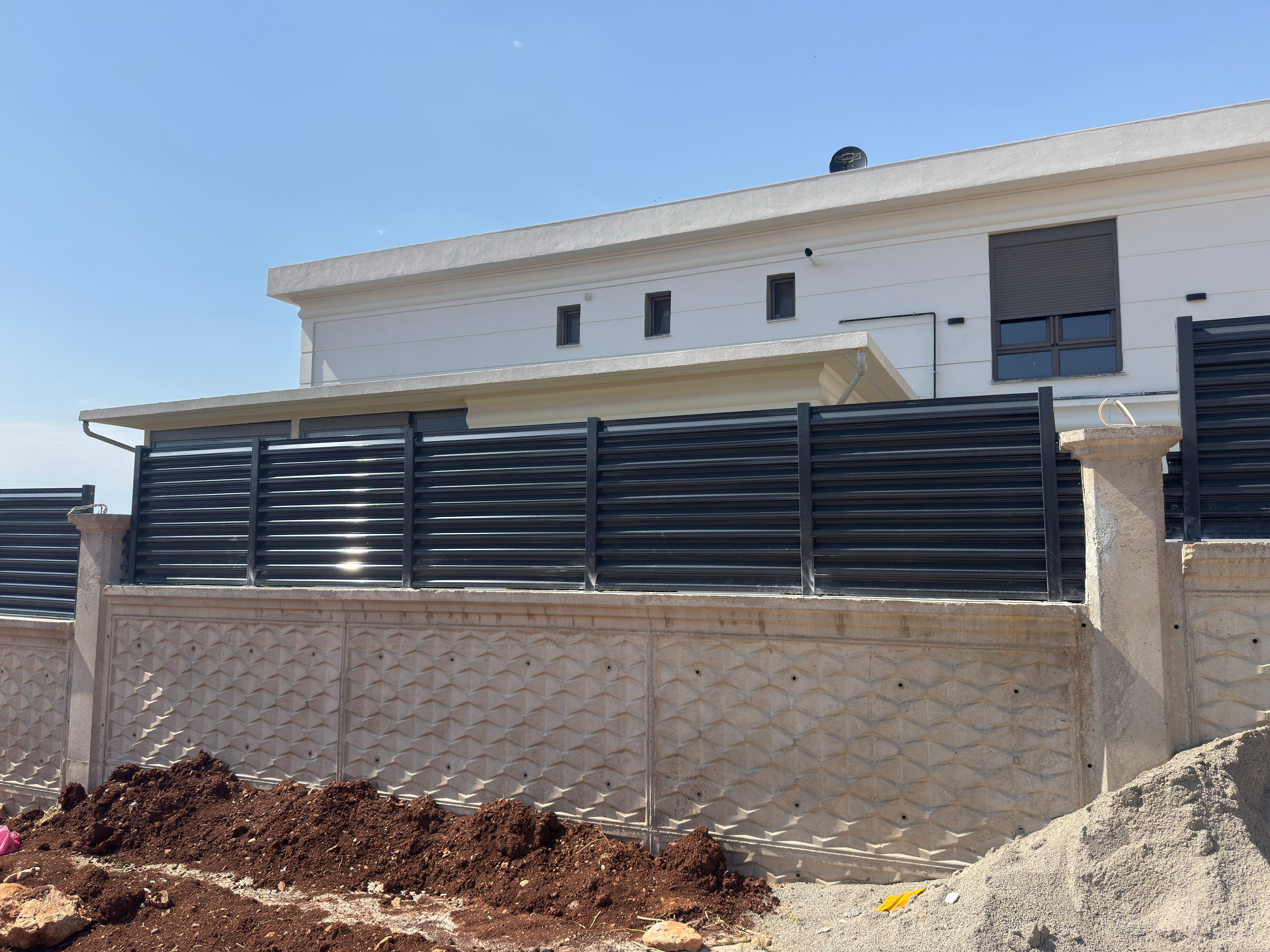 Gaziantep demir duvar ve panel çit imalatı